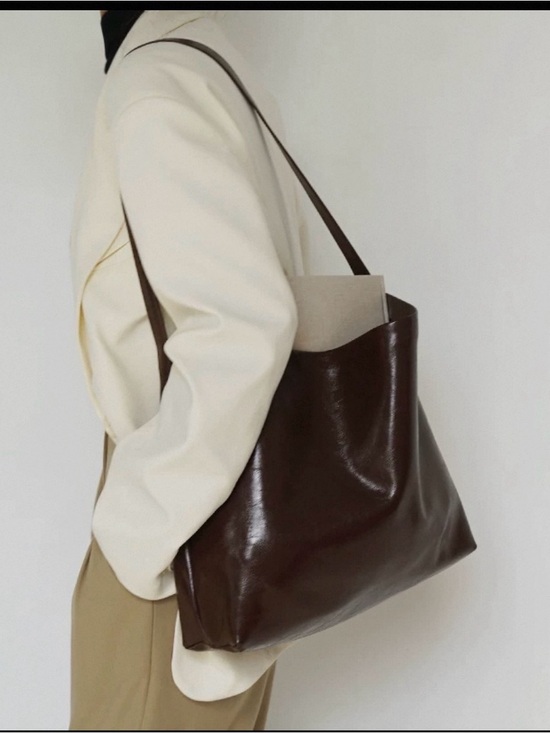 Handbags - Minimalist Leather Shoulder Tote in Dark Brown